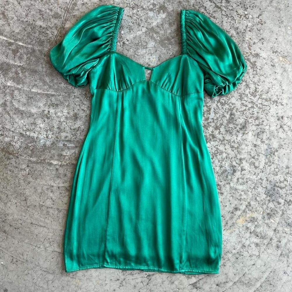 NWT Adelyn Rae Emerald Green Linda Puff Sleeve Satin Babydoll Mini Dress Medium